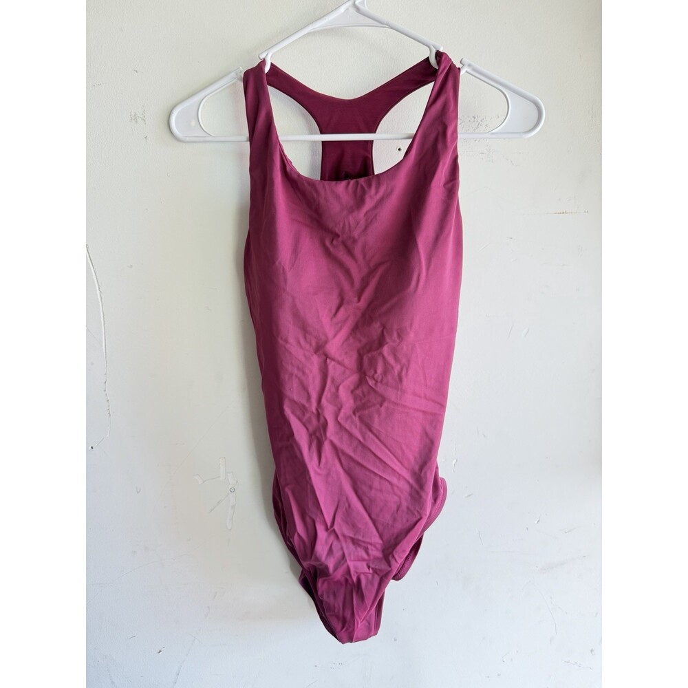TYR Women's Technowv Maxfit Swimsuit M Burgundy Swim Athletic One Piece